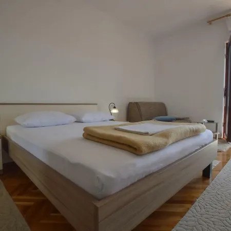 Pijaca.6